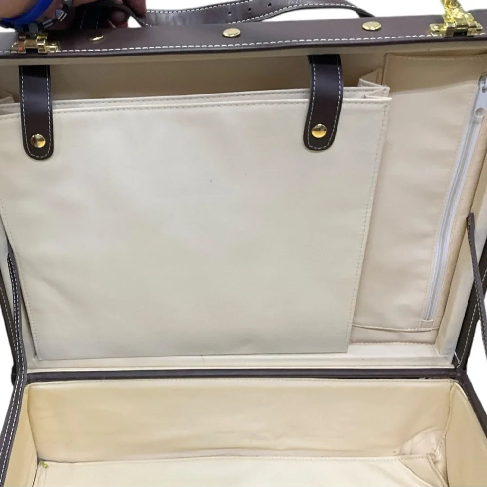 🧳 Vintage-Inspired‎ Faux Leather Trunk Suitcase w/ Wheels & Gold Hardware